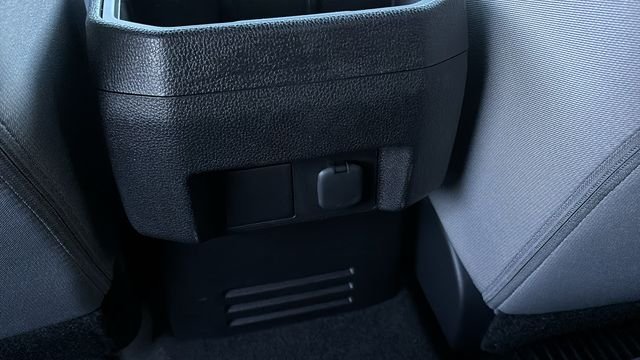 2025 Toyota Tacoma TRD Sport - Photo 10