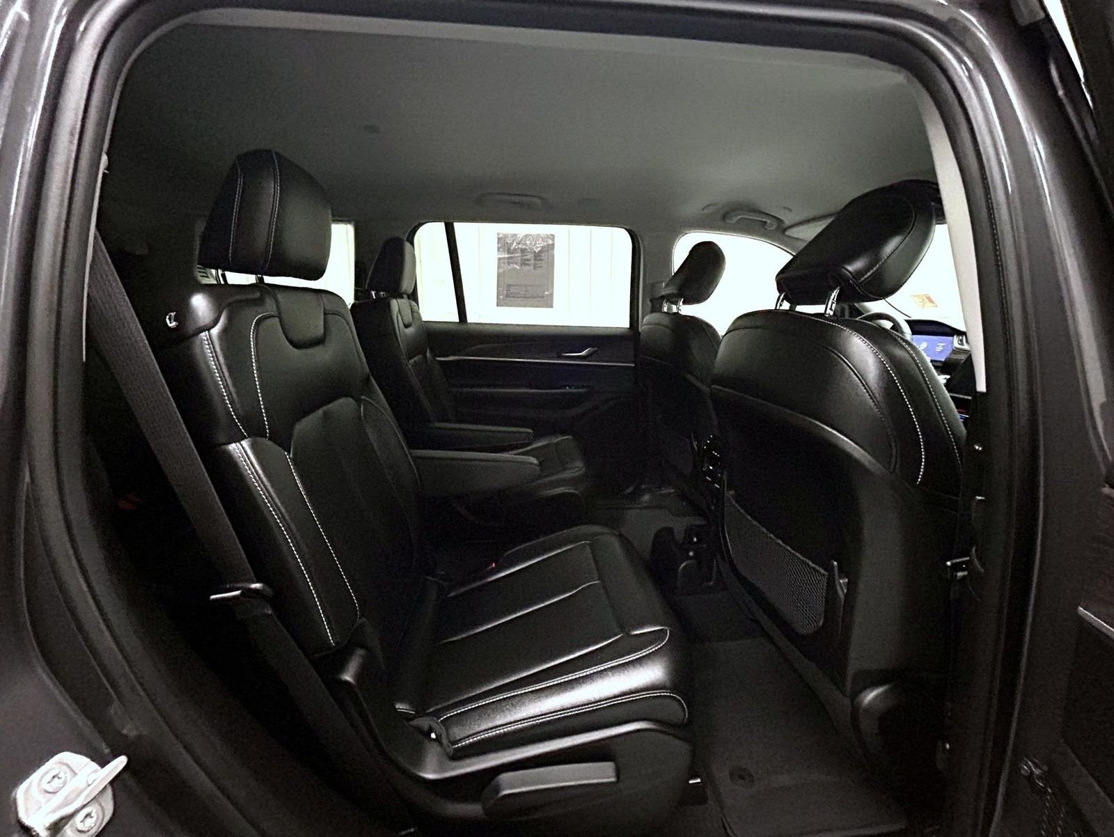 Used 2023 Gray Jeep Limited image 18