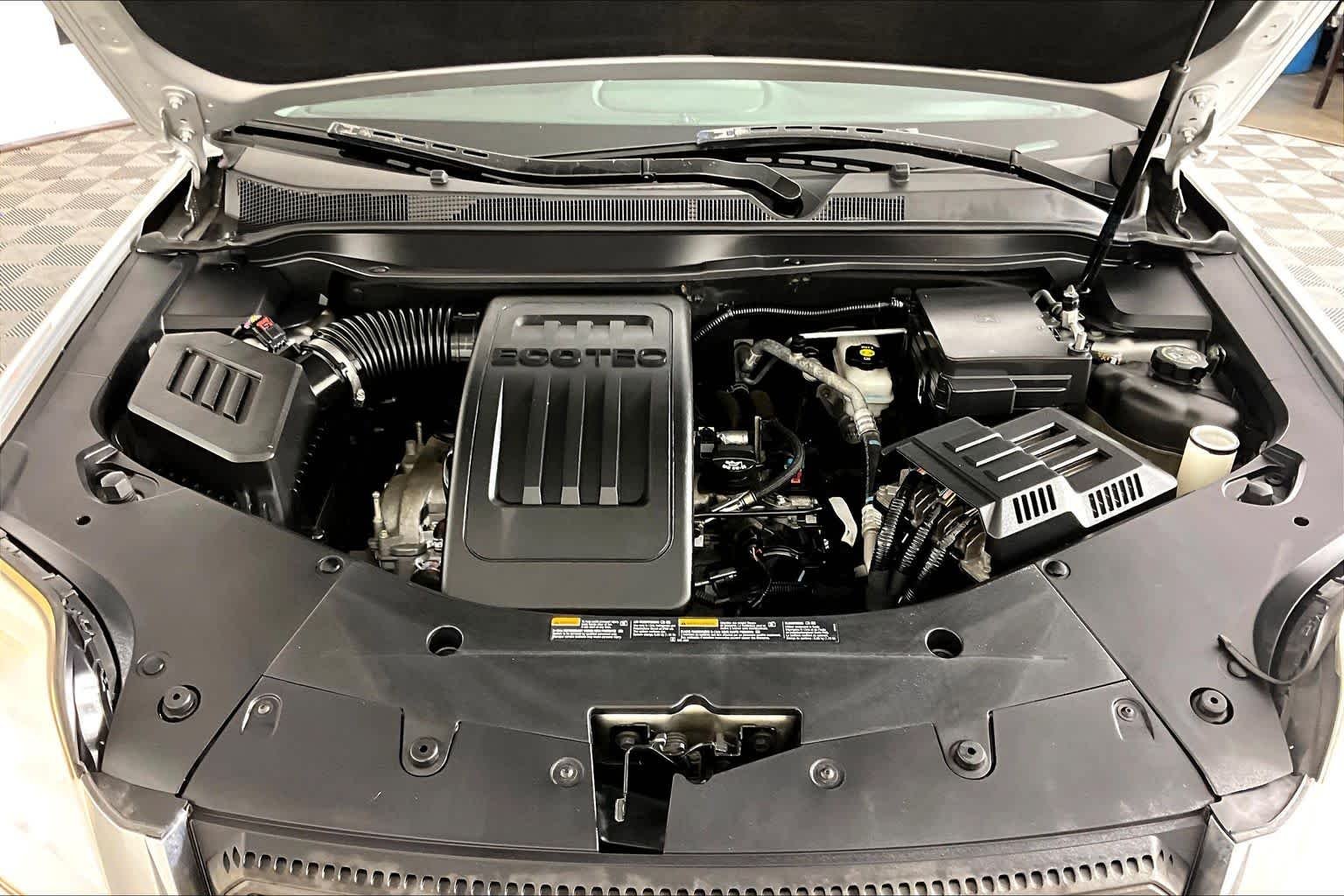 Used 2016 Quicksilver Metallic GMC SLE image 29