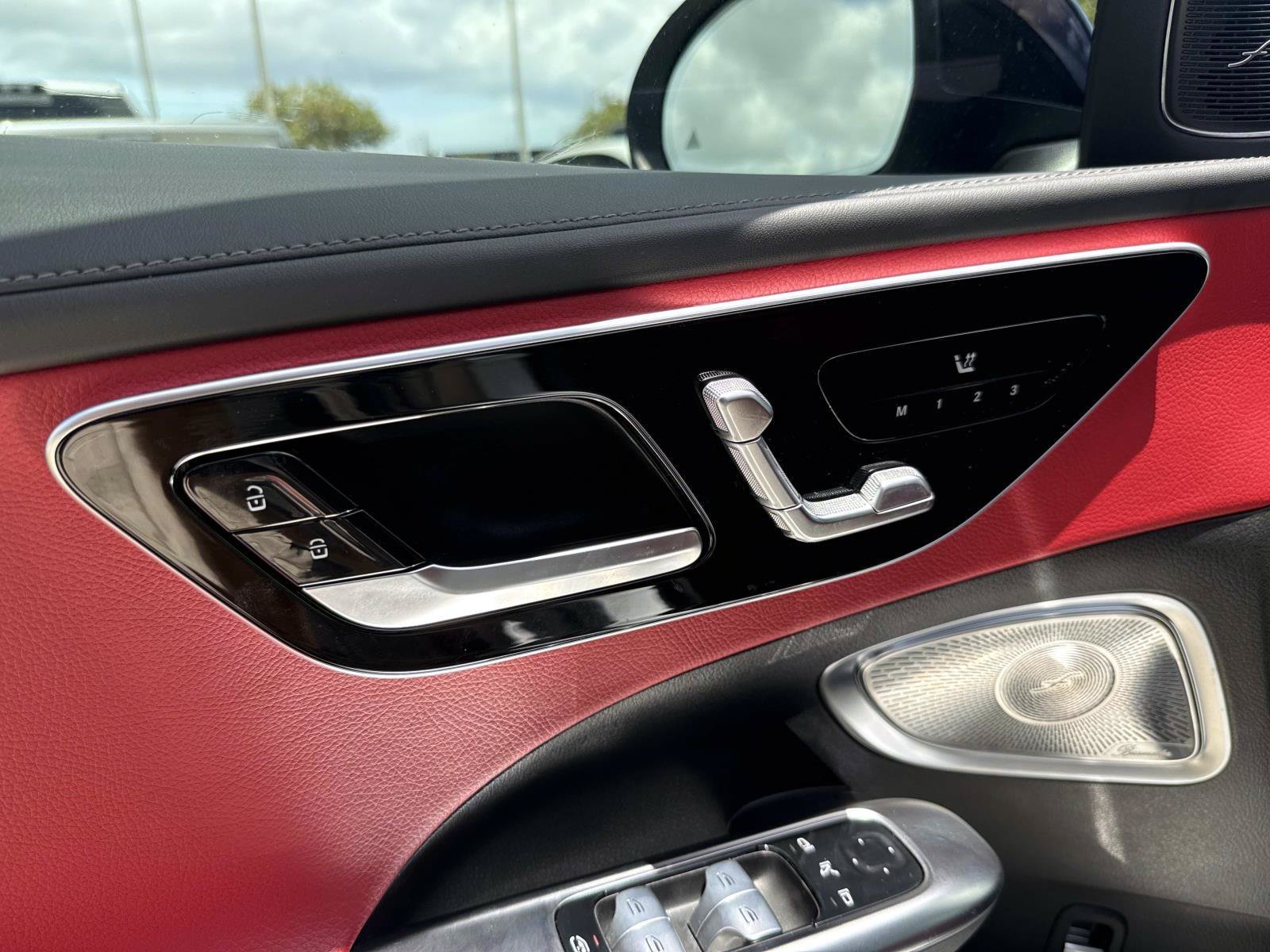 Used 2024 Cirrus Silver Metallic Mercedes-Benz C 43 AMG® image 17