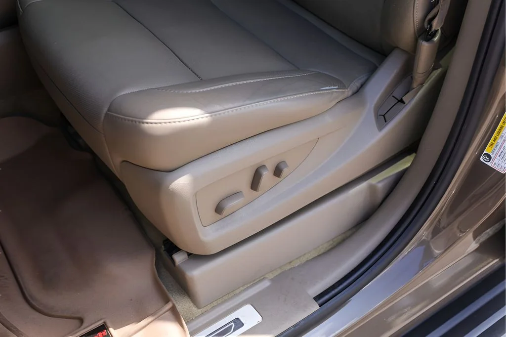 Used 2015 Brown Chevrolet LTZ image 9