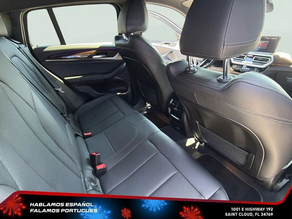 Used 2023  BMW xDrive30i image 30