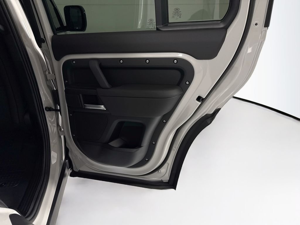 New 2026 Borasco Grey Land Rover S image 28