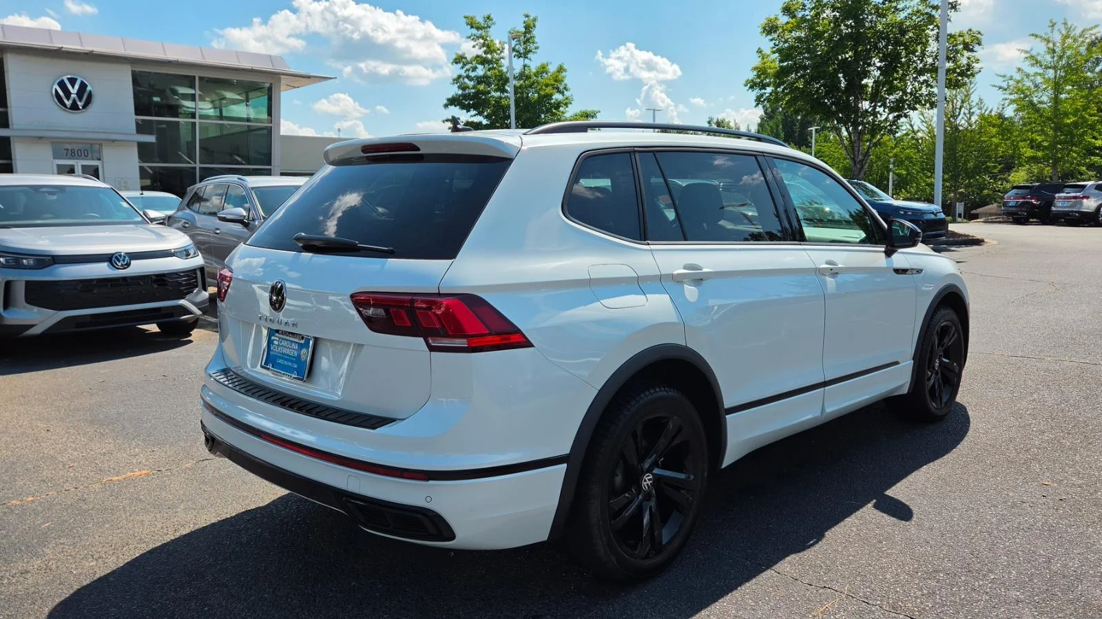Certified Used 2023 Opal White Pearl Volkswagen SE R-Line Black image 5