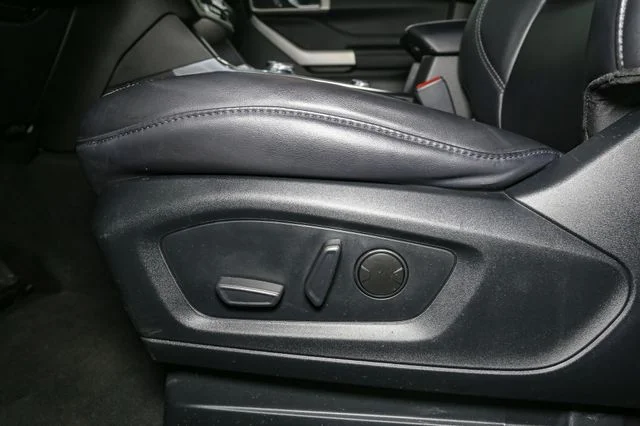 Used 2023 Black Ford XLT image 39
