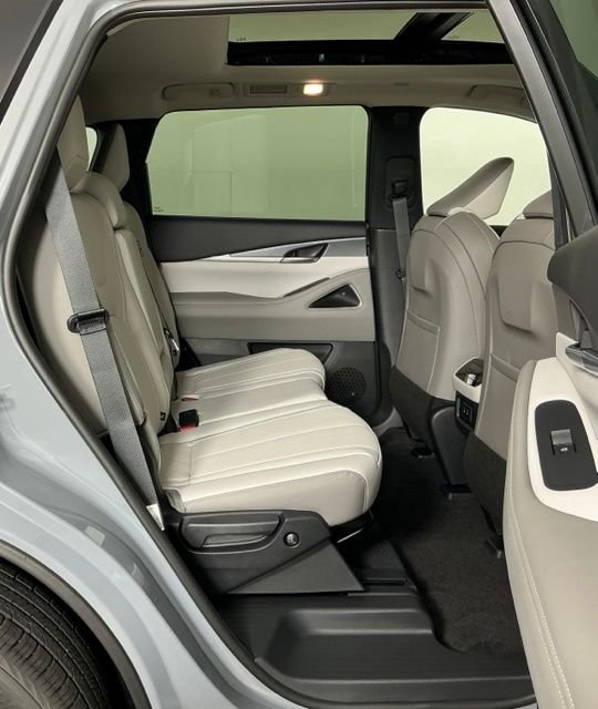New 2027 HARBOR GRAY INFINITI Luxe FWD image 26