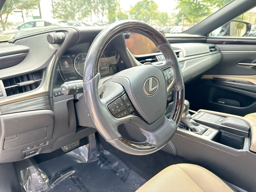 Used 2019 Silver Lexus 350 image 20