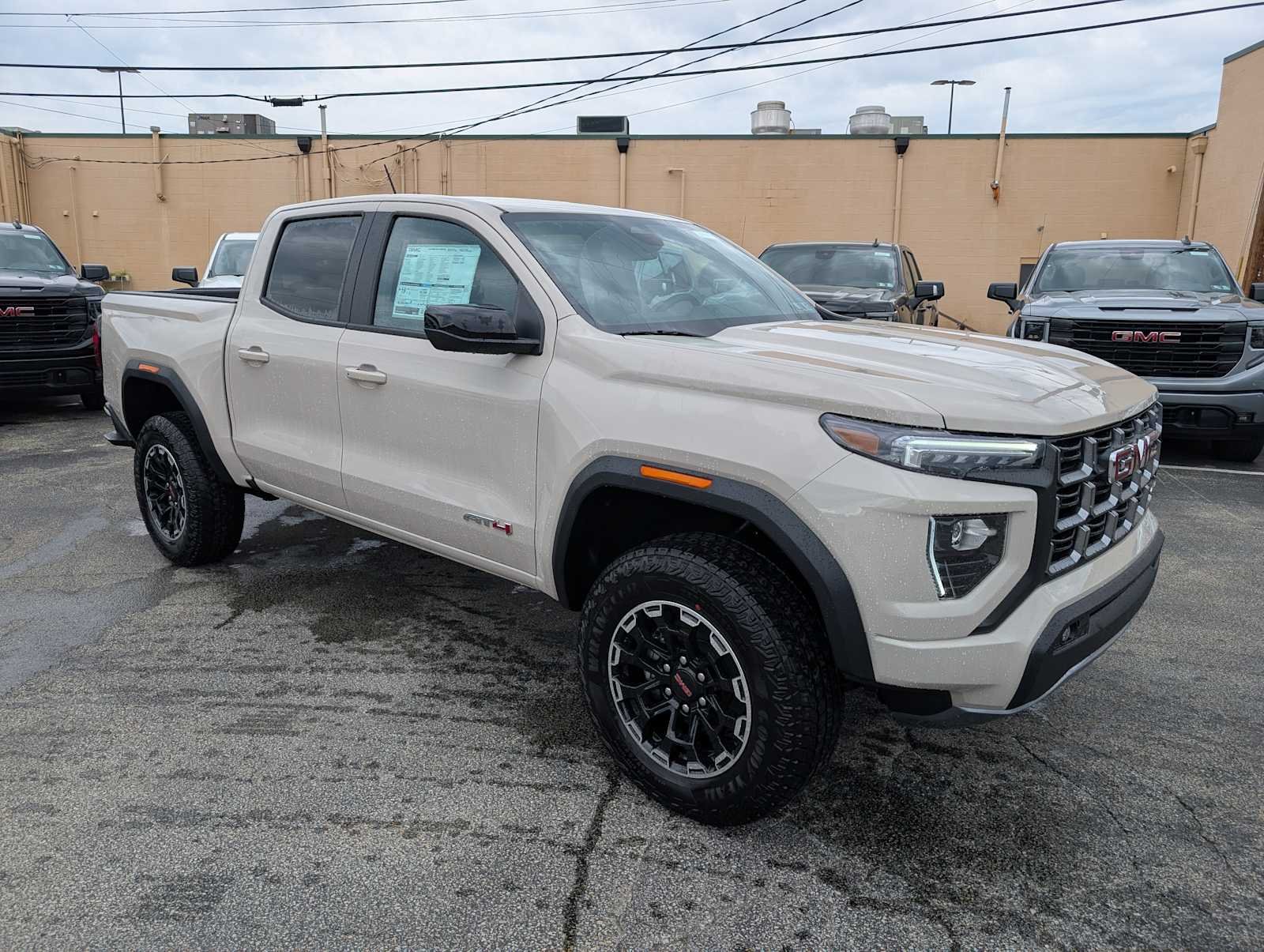 2026 GMC Canyon AT4 - Photo 6