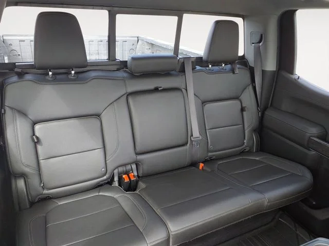 Used 2019 Shadow Gray Metallic Chevrolet LTZ image 13