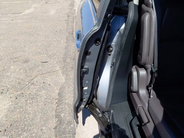 Used 2018 Silver Honda EX-L image 35