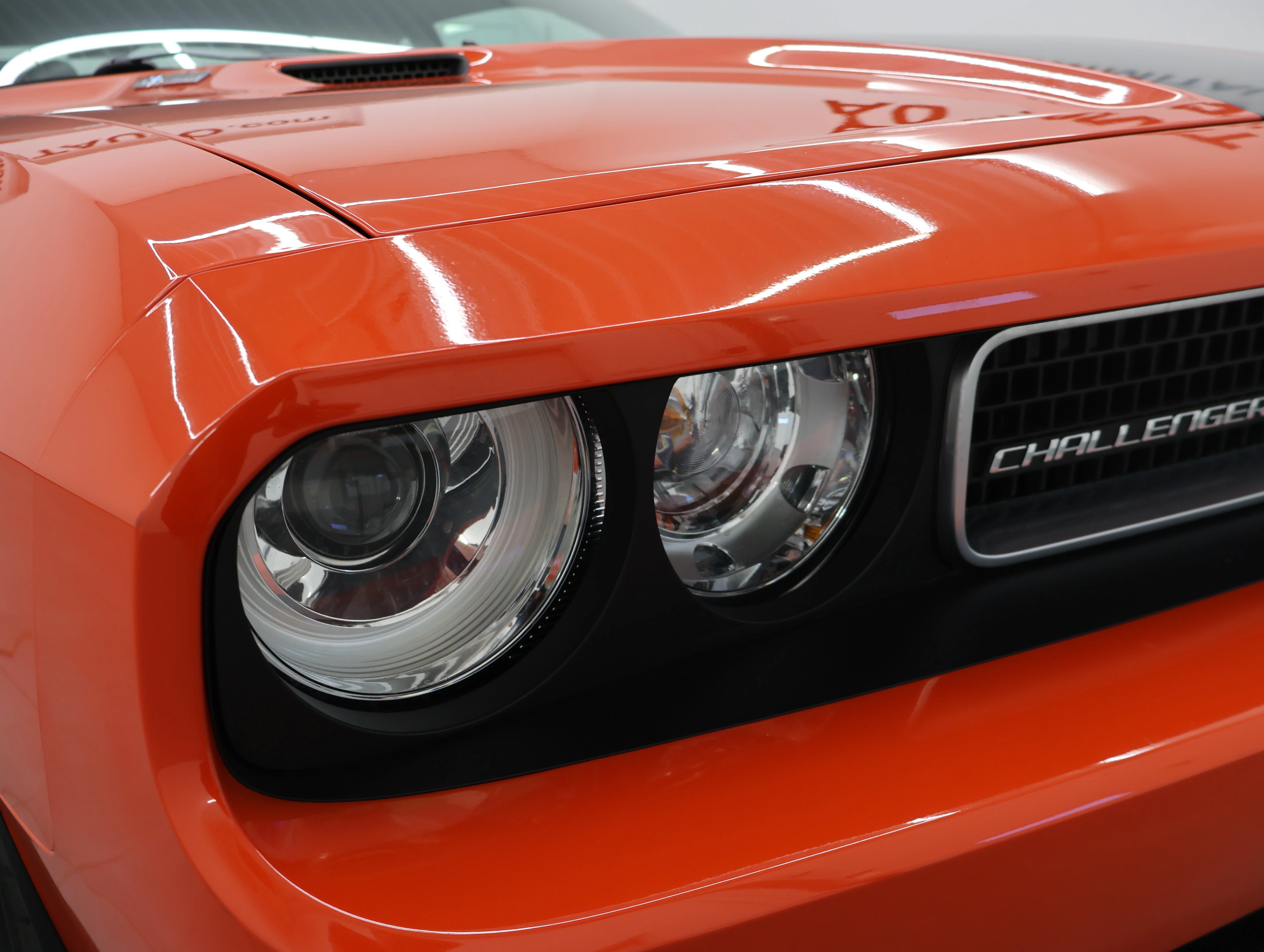 Used 2009 Hemi Orange Pearl Dodge SRT8 image 23