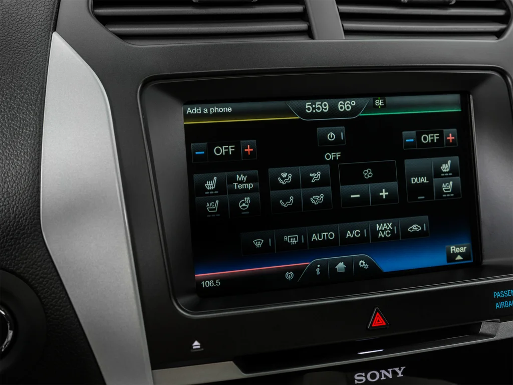 Used 2015 White Ford Limited image 52
