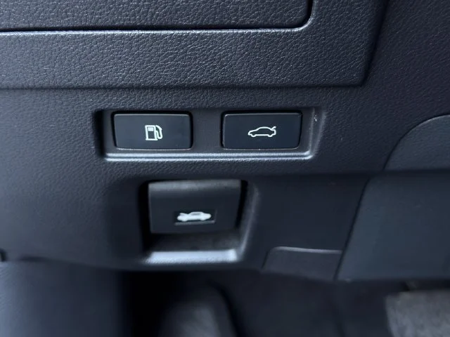 2024 Lexus ES Hybrid 300h - Photo 21