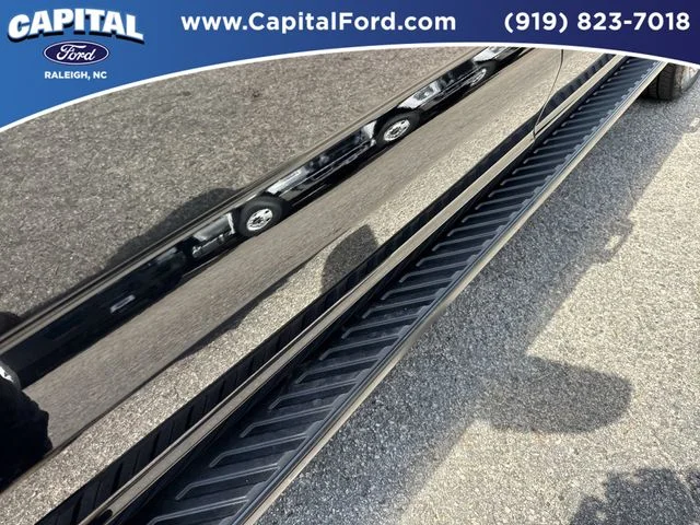 Used 2023 Black Ford XLT image 15