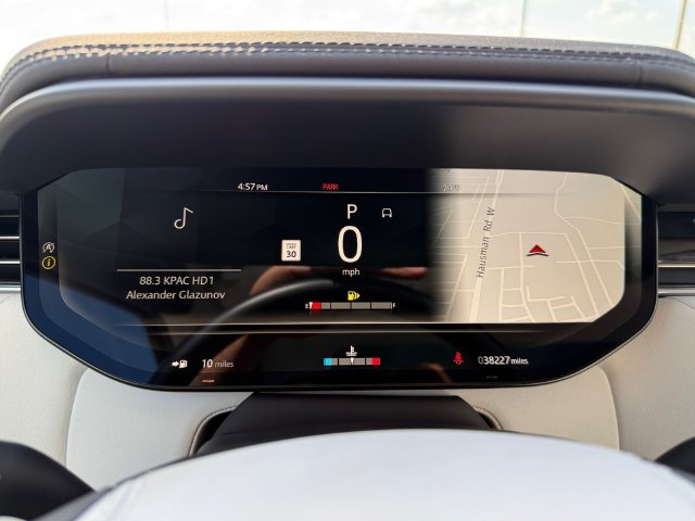 Used 2023 Eiger Grey Metallic Land Rover SE image 14