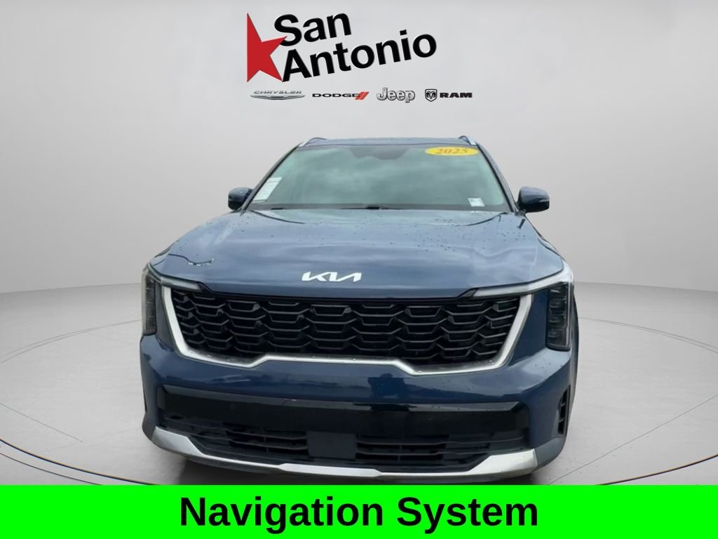 Used 2025 Black Kia S image 4