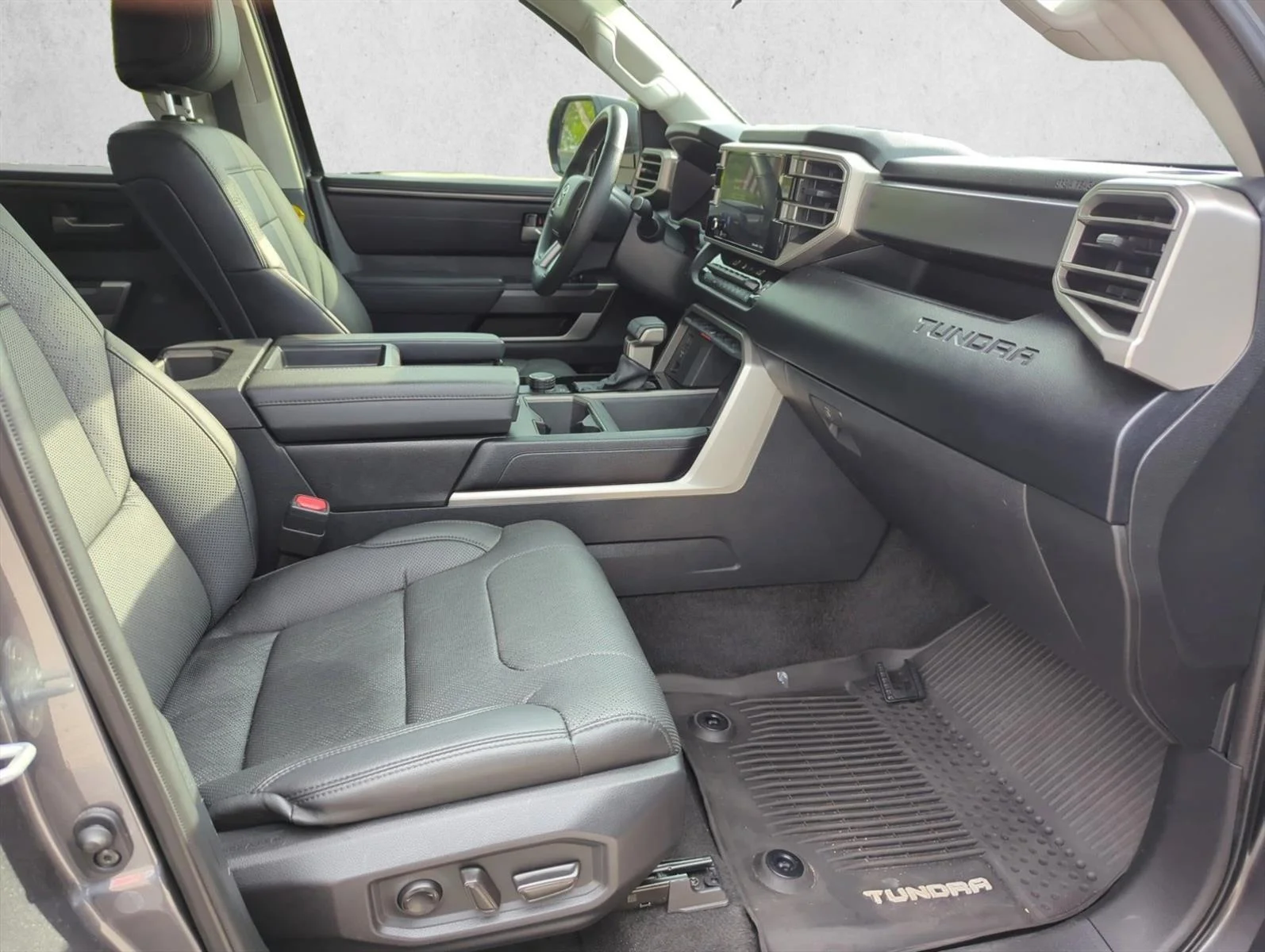 Used 2023 Magnetic Gray Metallic Toyota SR5 image 25
