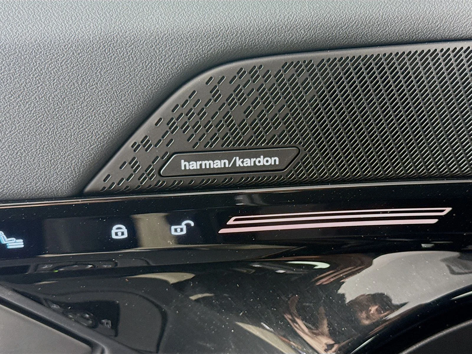 New 2026 Carbon Black Metallic BMW 530i image 19