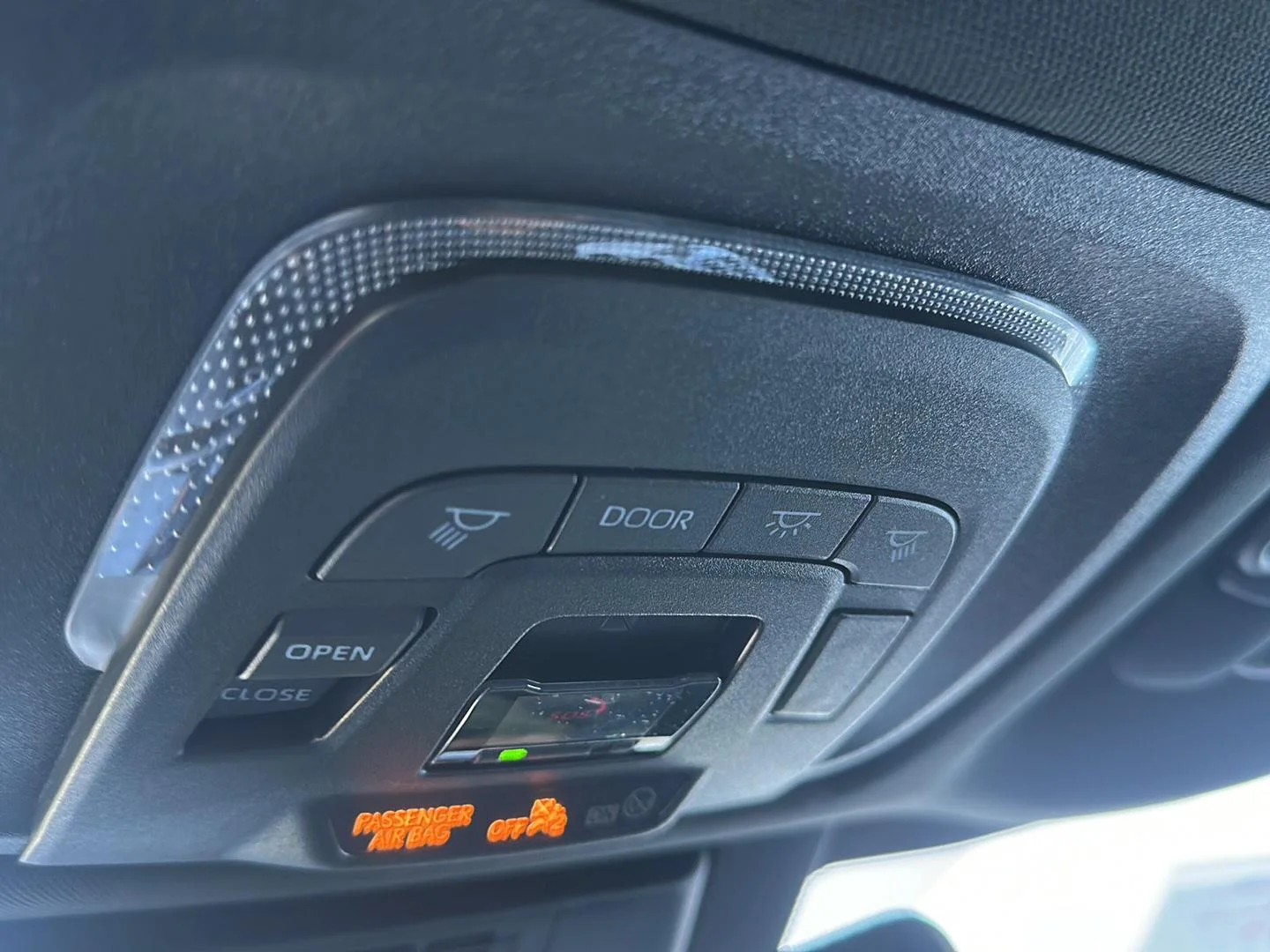 Used 2024 Wind Chill Pearl Toyota XLE image 17