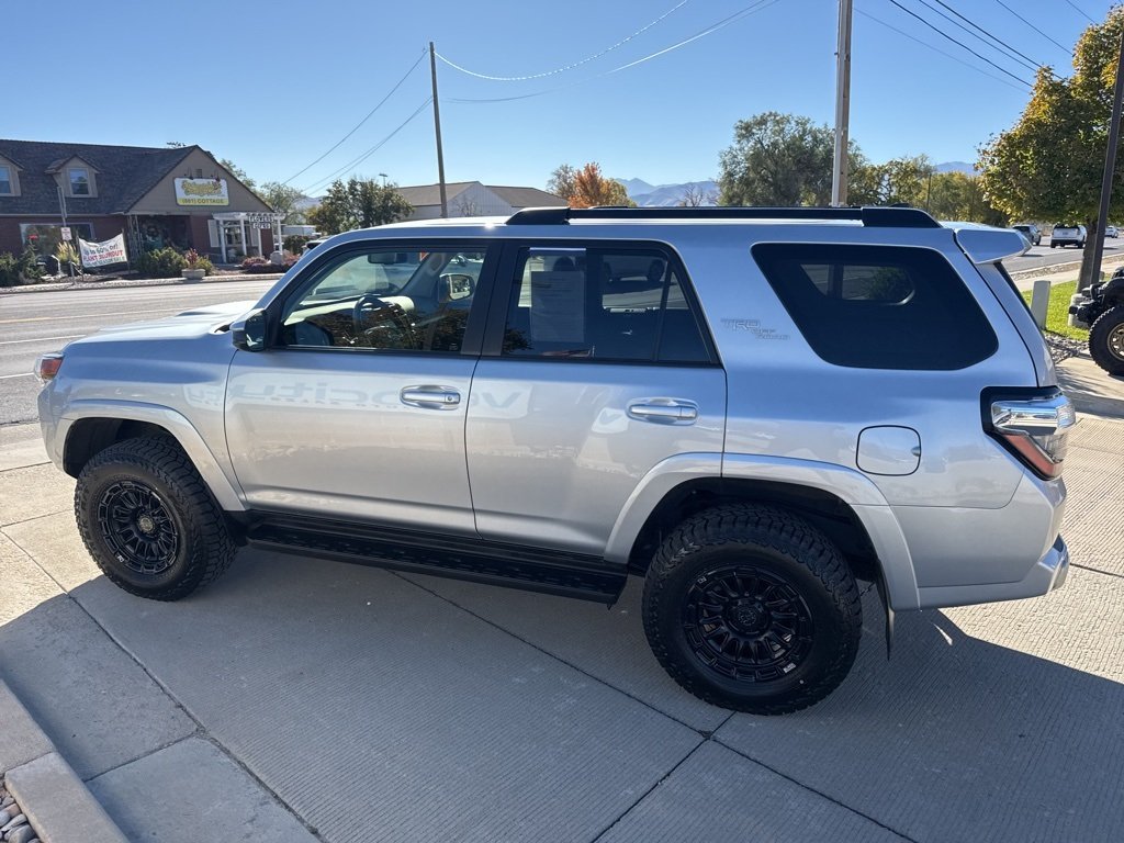 2024 Toyota 4Runner TRD Off-Road photo 4