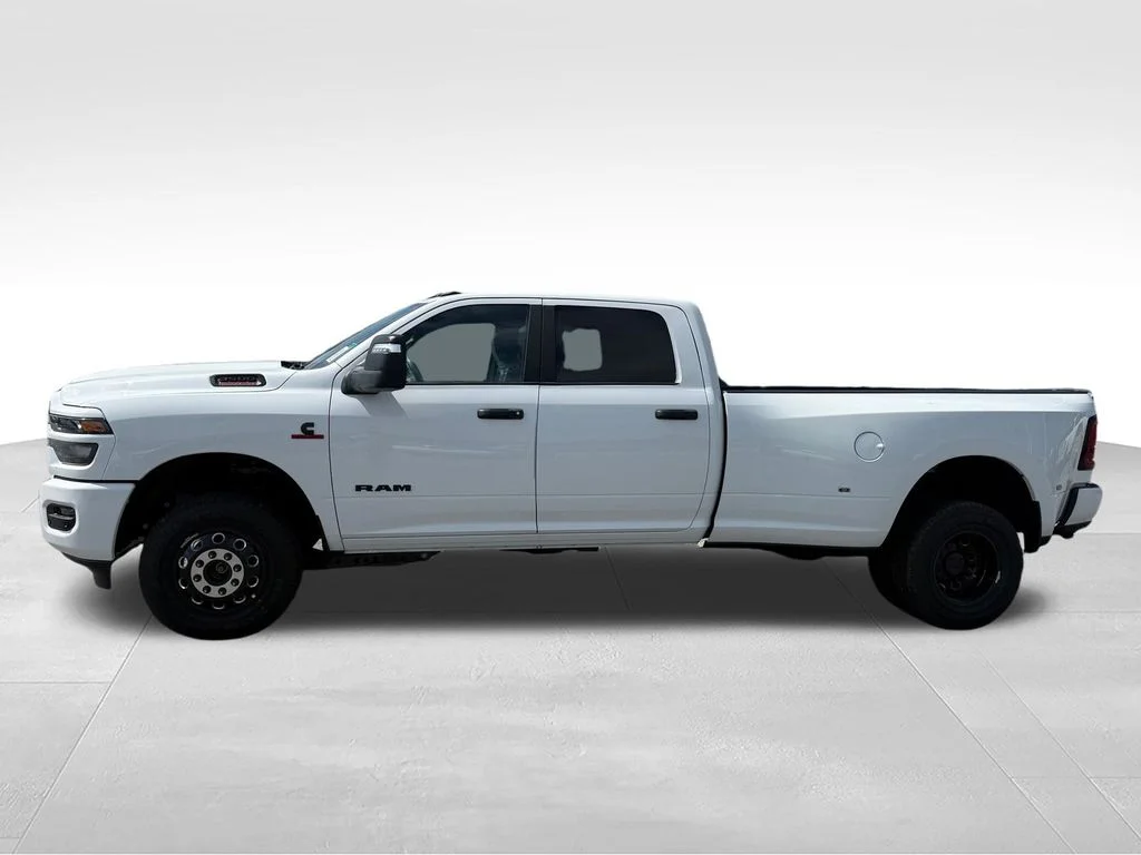 New 2026 Bright White Clear-Coat Exterior Paint RAM Big Horn image 3