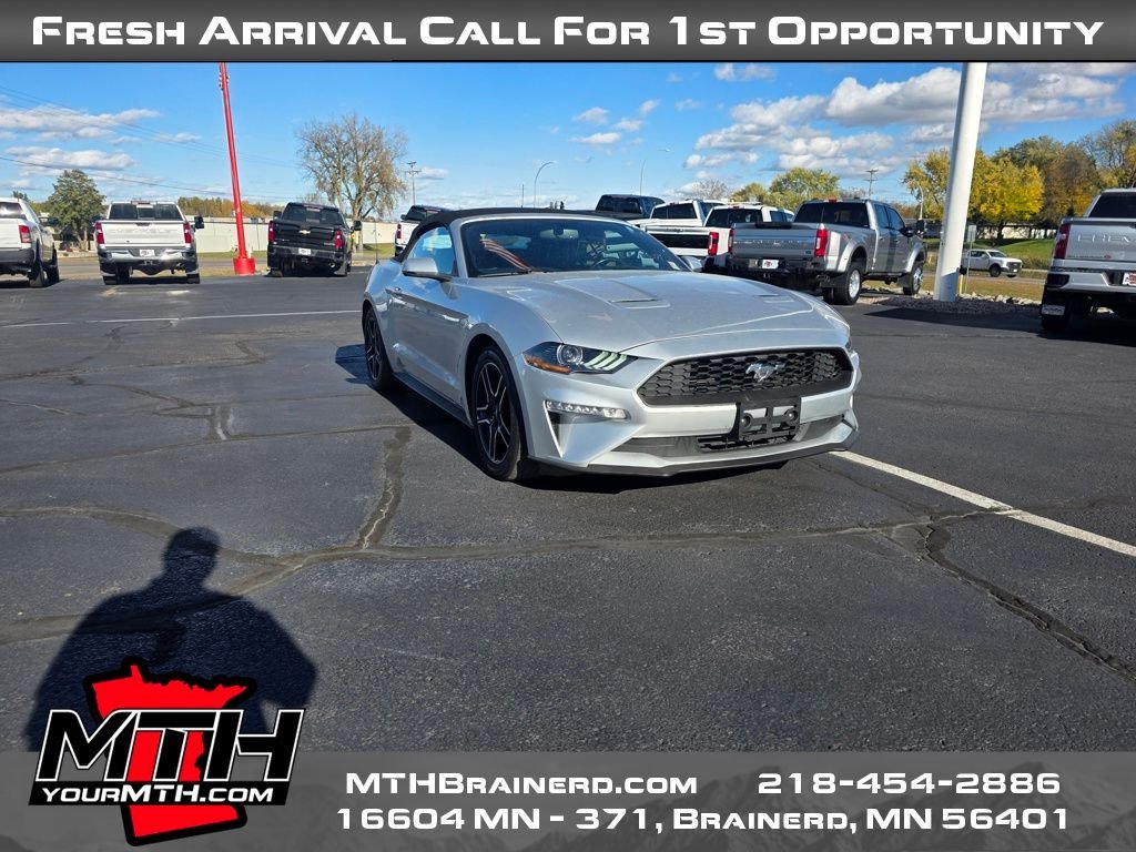 2018 Ford Mustang EcoBoost Premium photo 2