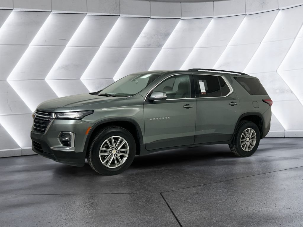 Used 2023 Green Chevrolet LT image 3