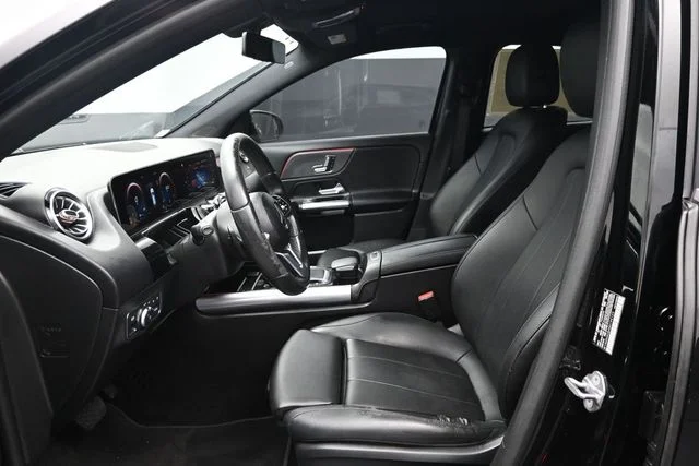 Used 2021 Black Mercedes-Benz GLA 250 image 7