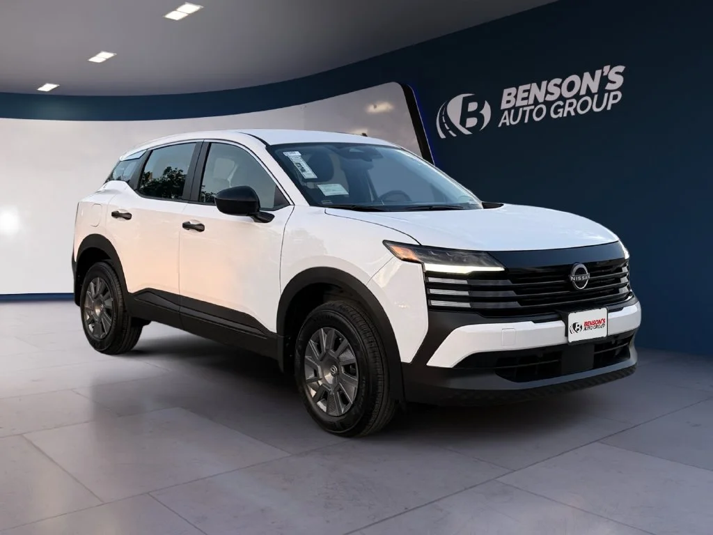 New 2027 White Nissan S image 7