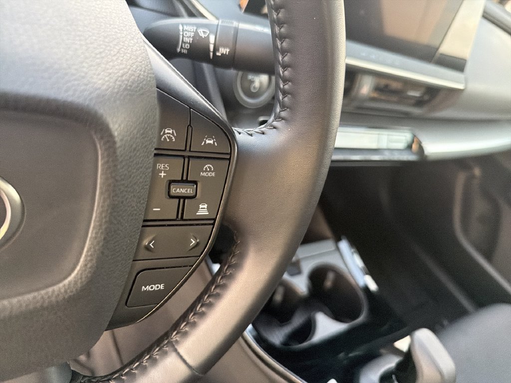 Used 2025  Toyota LE image 18