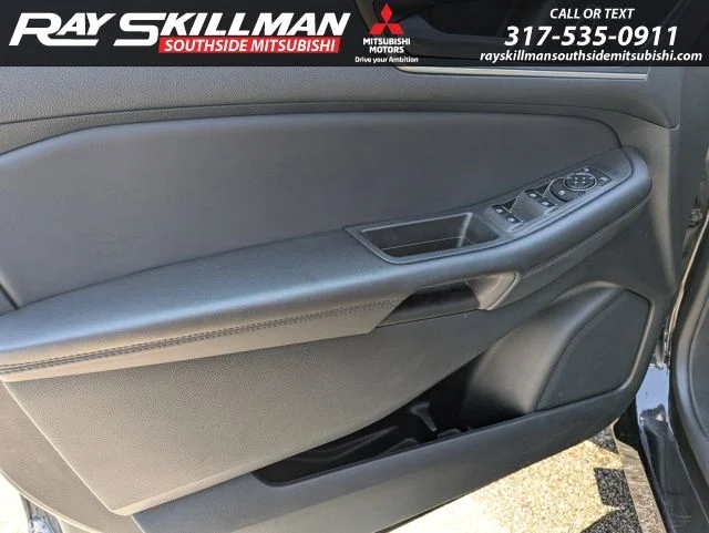 Used 2017 Blue Ford SE image 21