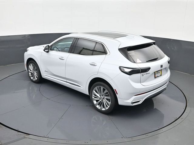 New 2026 Iridescent White Tricoat Buick Avenir image 19