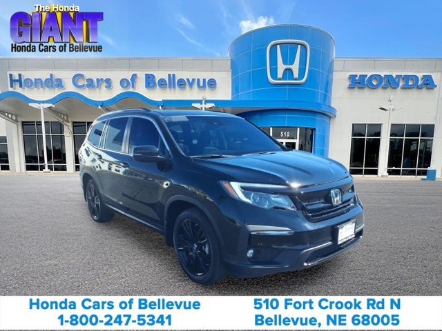 Certified Used 2022 Crystal Black Pearl Honda Special Edition AWD image 3