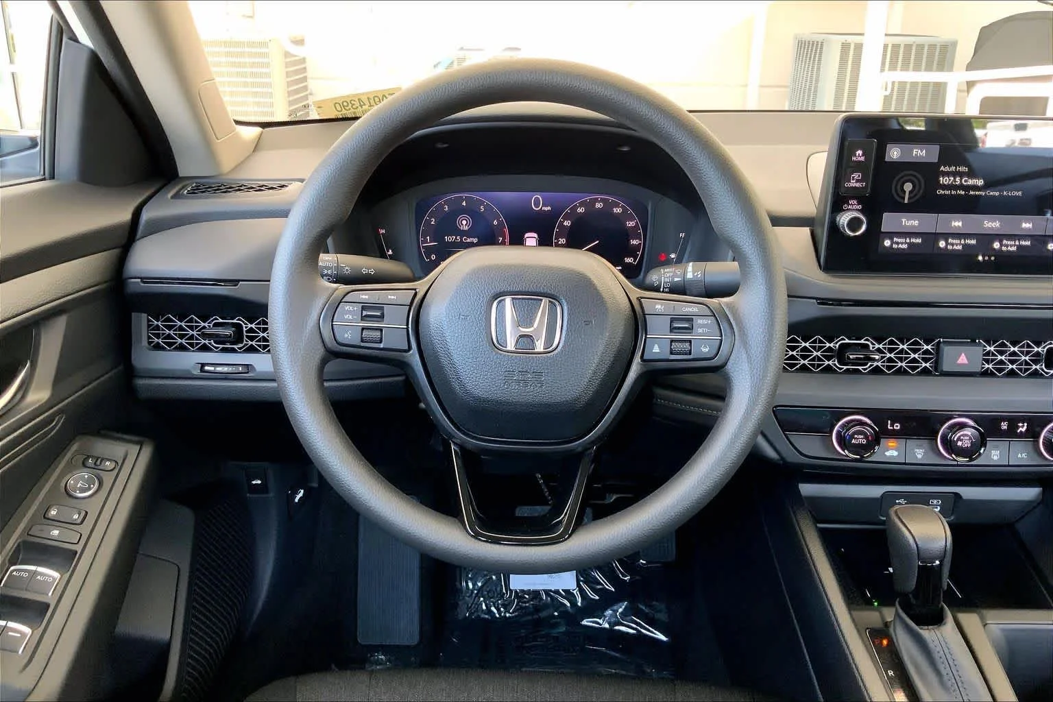 New 2026 Platinum White Pearl Honda LX image 9