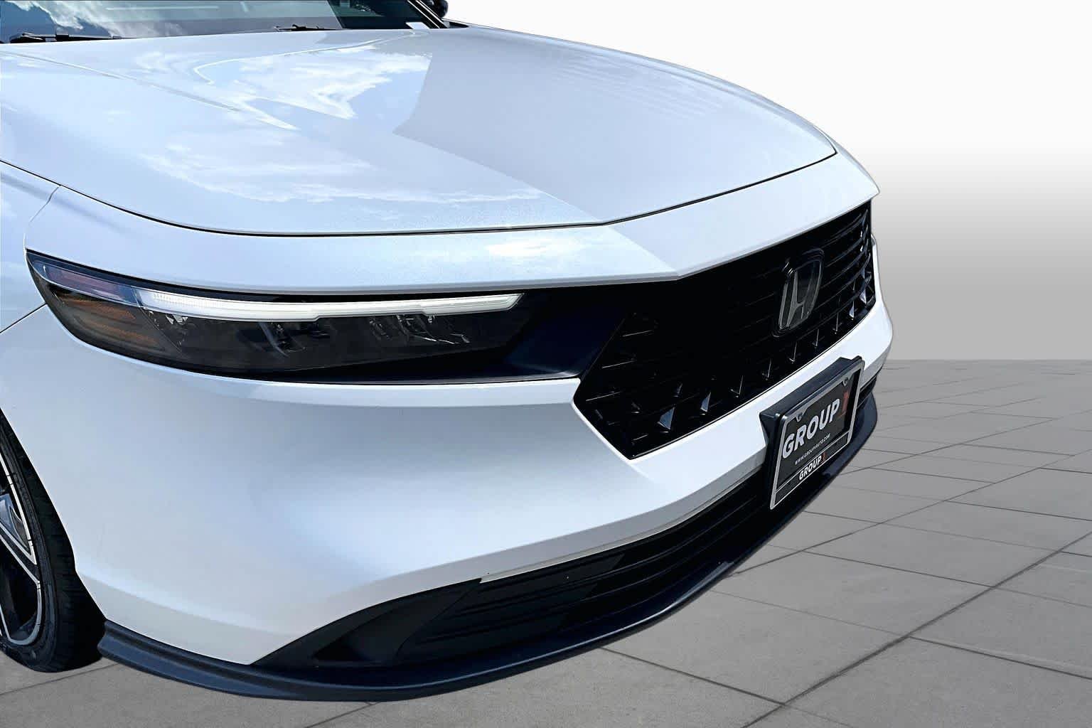 Used 2023 Platinum White Pearl Honda Sport image 58