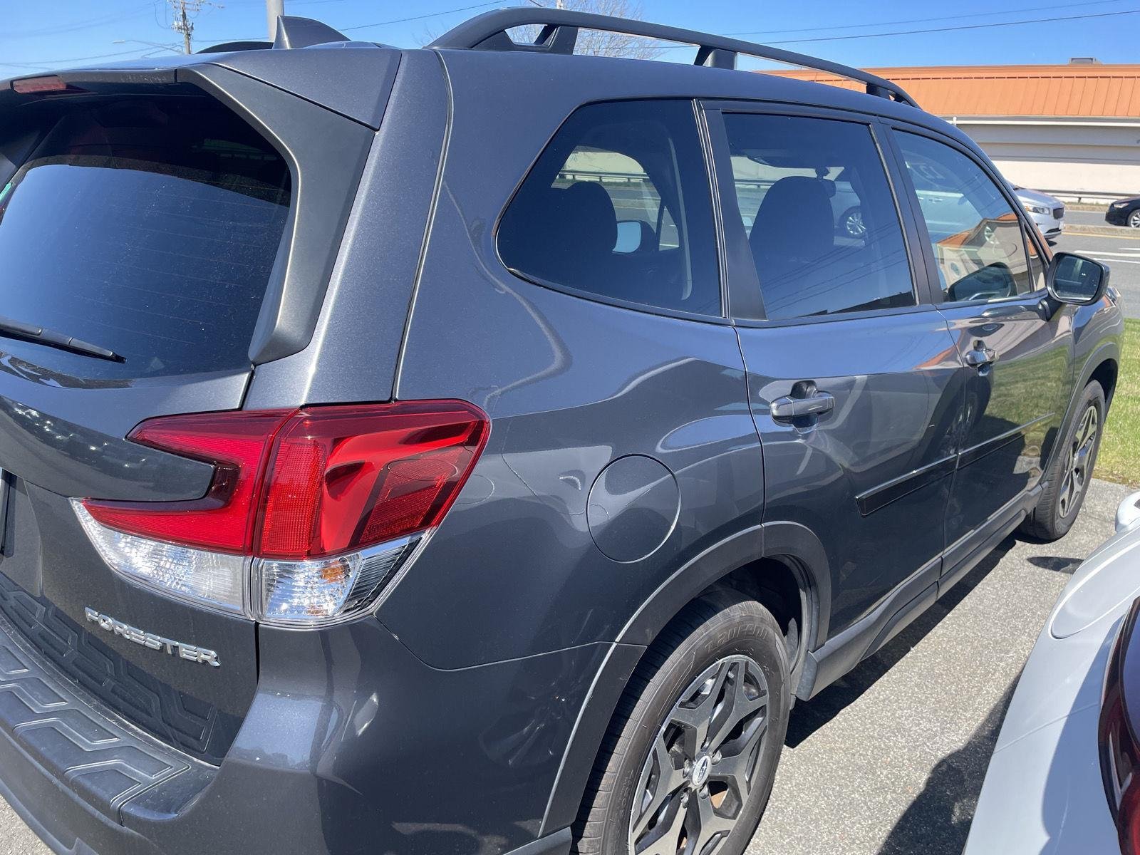 2022 Subaru Forester Premium - Photo 4