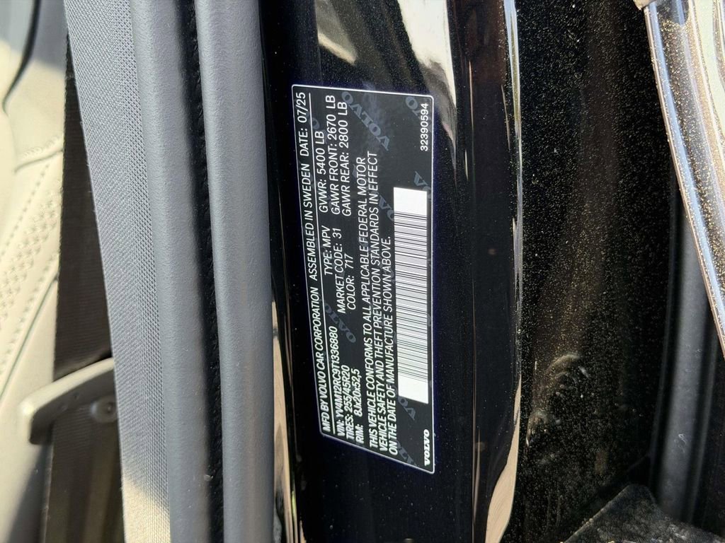 2026 Volvo XC60 Plus - Photo 25