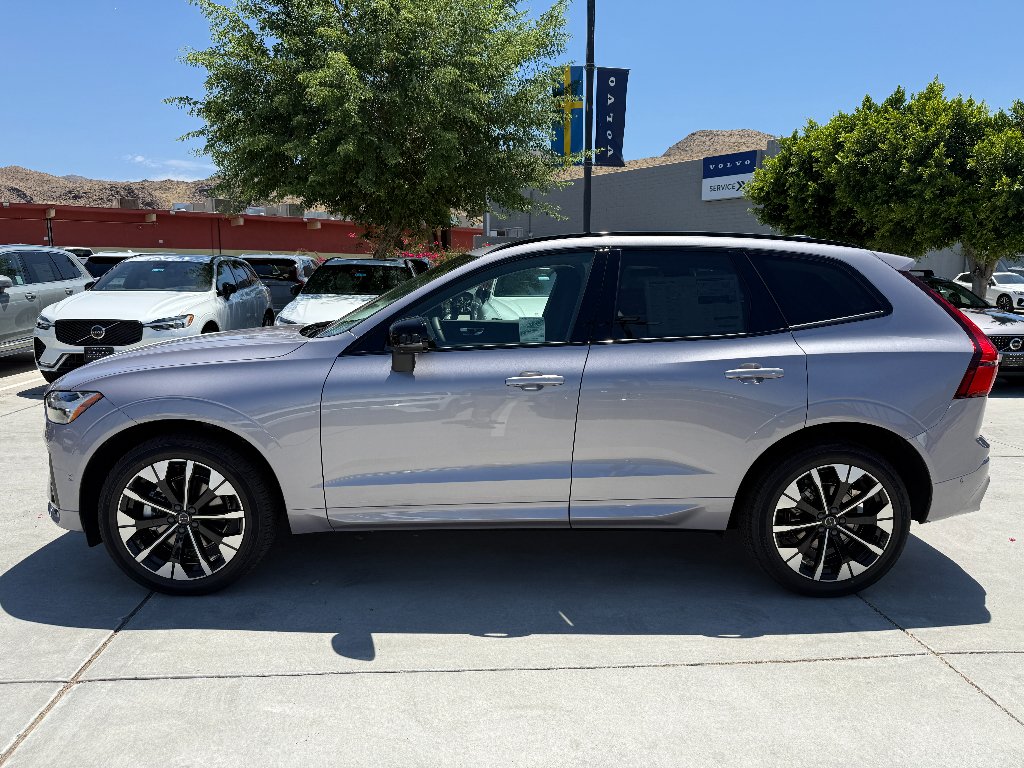 New 2026 Aurora Silver Volvo Plus image 4