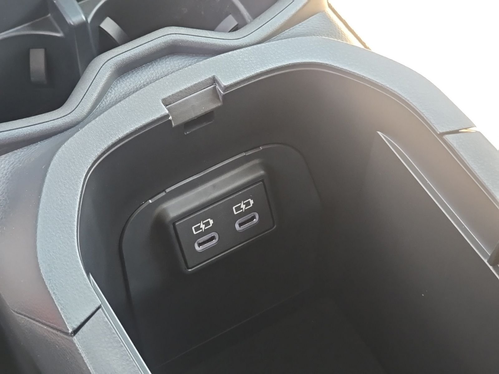 Used 2025 White Toyota XLE image 24