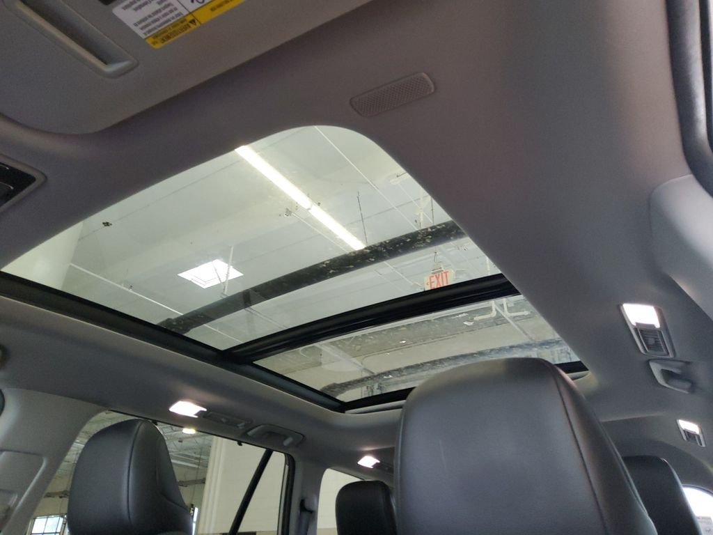 Used 2024 Silver Toyota XLE image 25