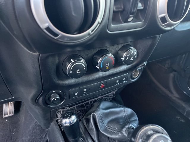 Used 2016 Black Jeep Unlimited Rubicon image 25