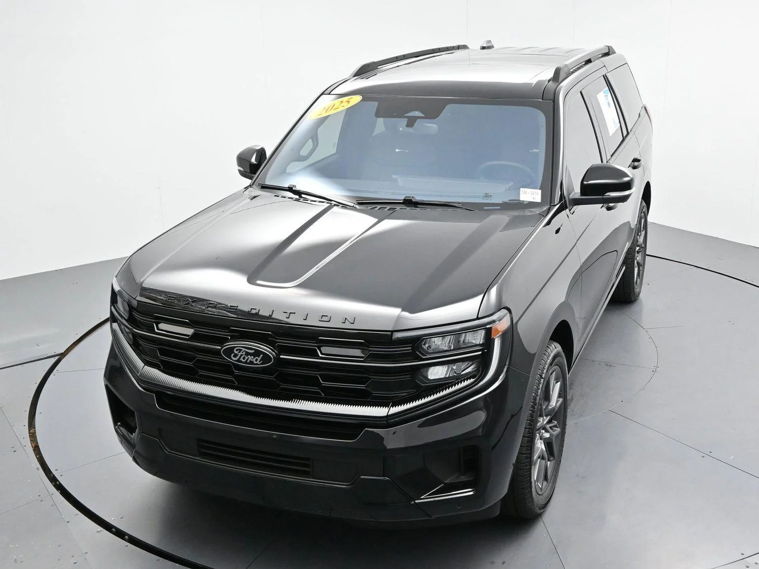Used 2025 Black Ford Platinum image 54