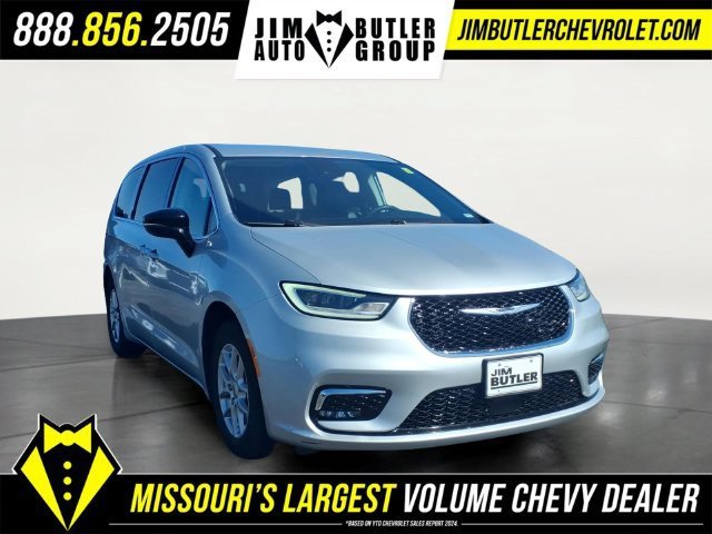 Used 2024  Chrysler Touring L image 25