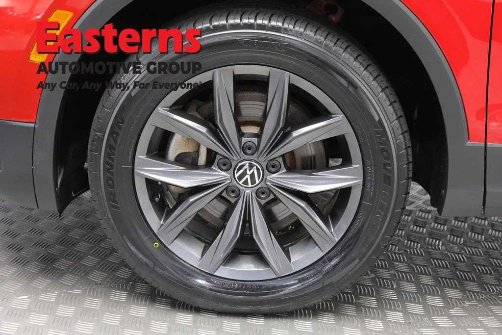 Used 2023 Red Volkswagen 2.0T SE image 30