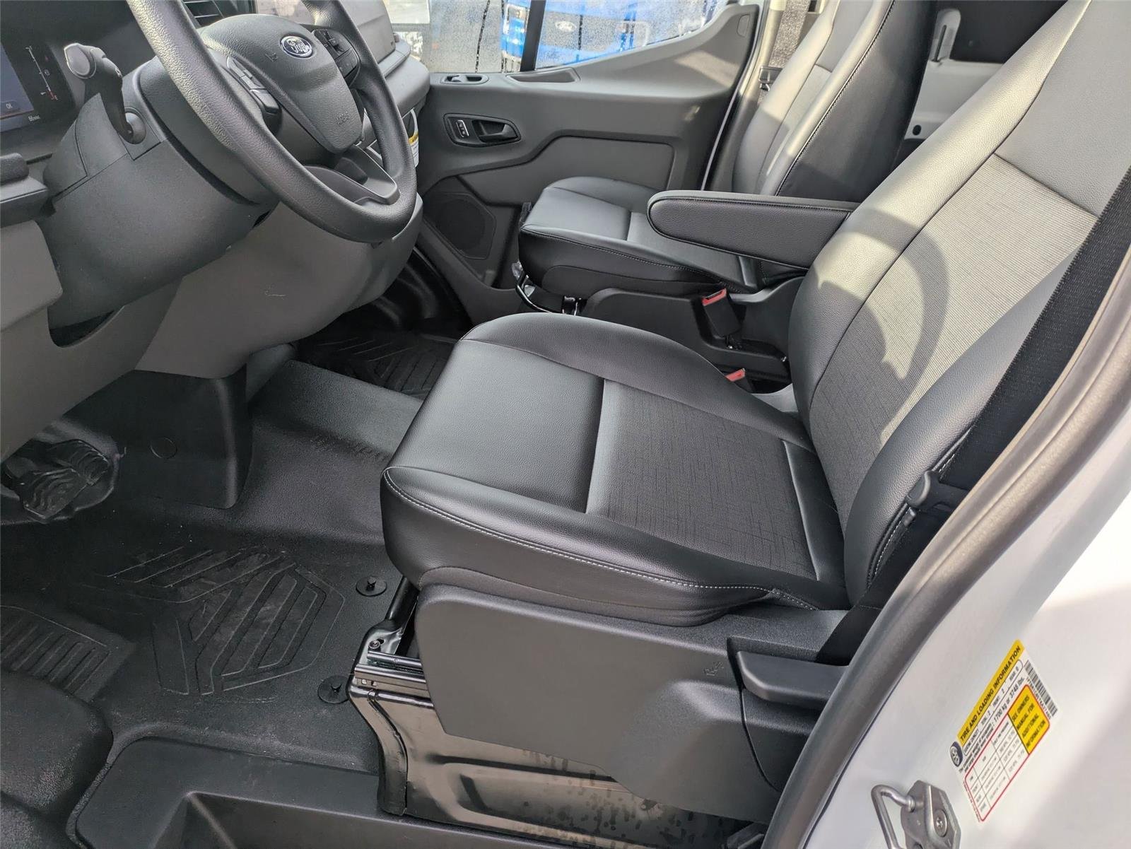 New 2026 Oxford White Ford Cargo Van image 12