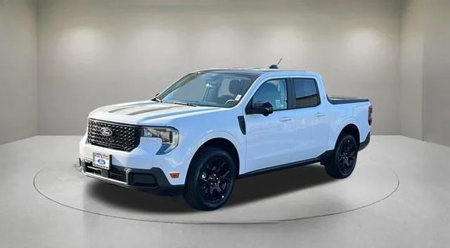 New 2026 Oxford White Ford Lariat® image 25
