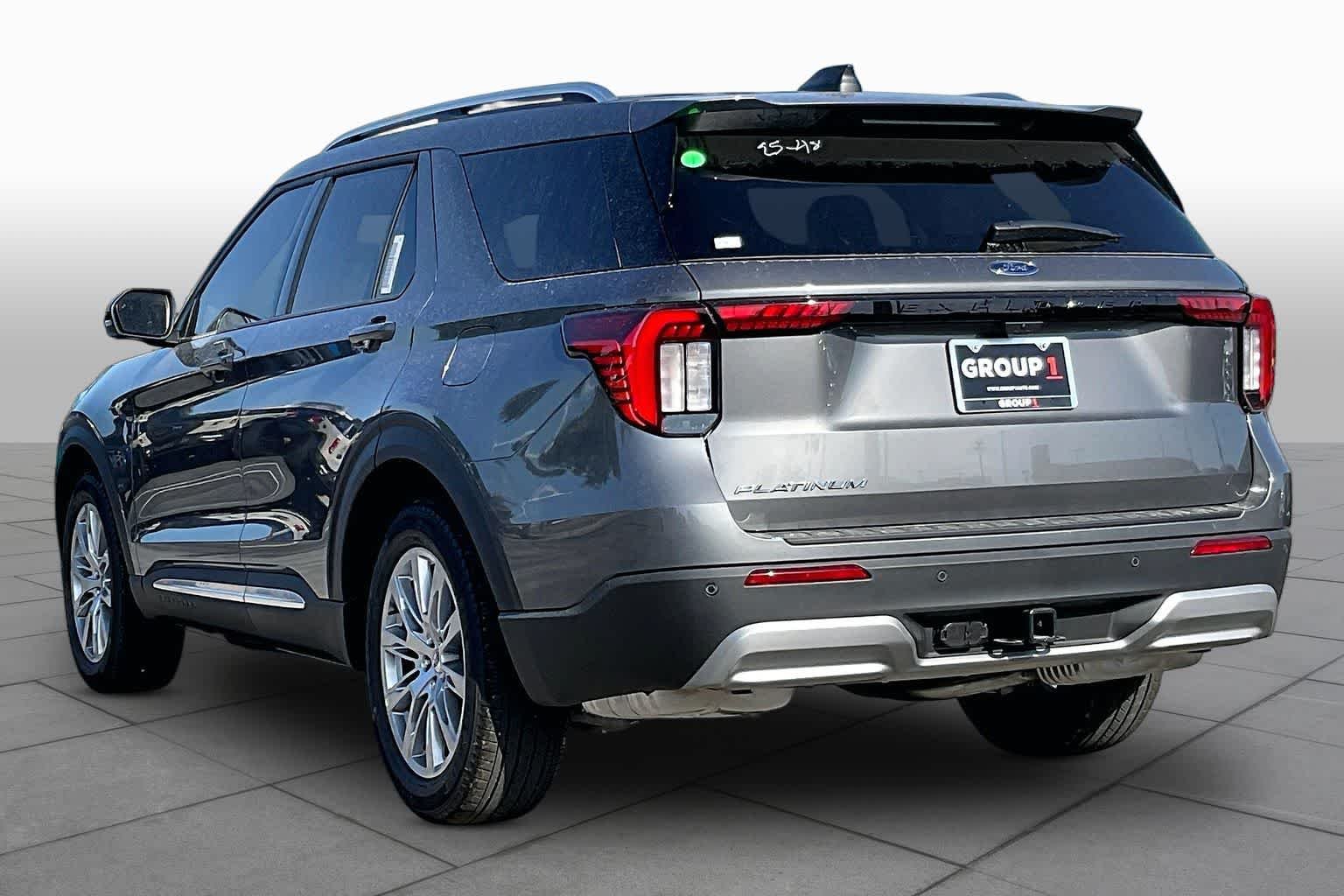 New 2026 Carbonized Gray Metallic Ford Platinum™ image 9