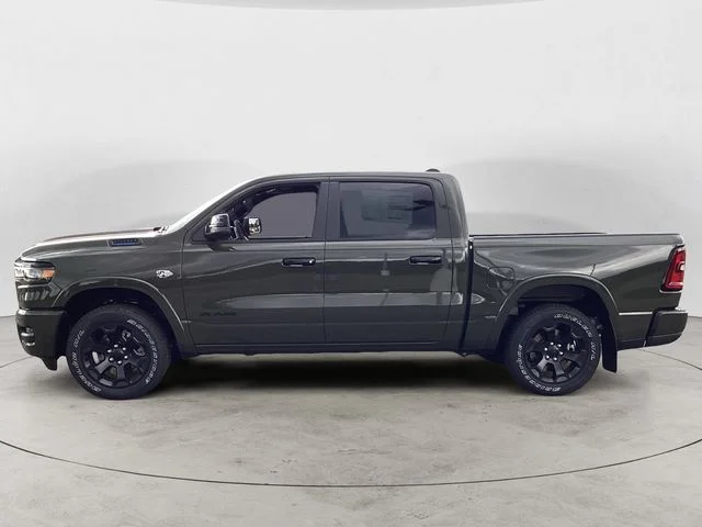 New 2026 Tank Ram BIG HORN CREW CAB 4X4 5