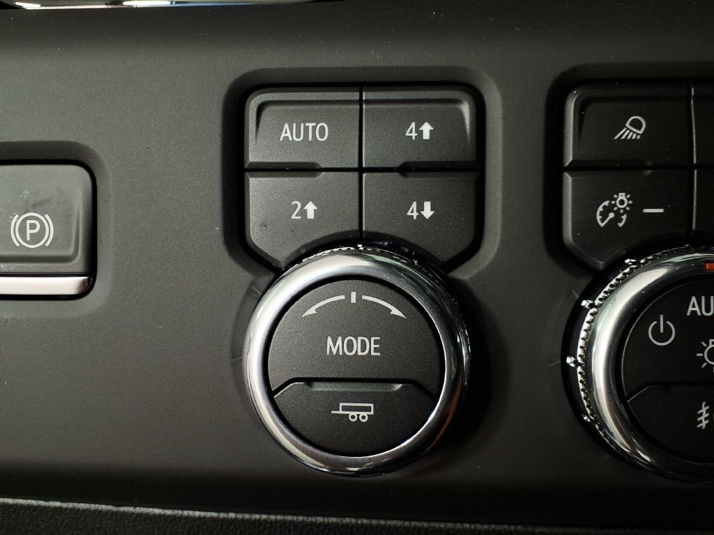 2026 GMC Sierra 2500HD Denali Ultimate - Photo 16