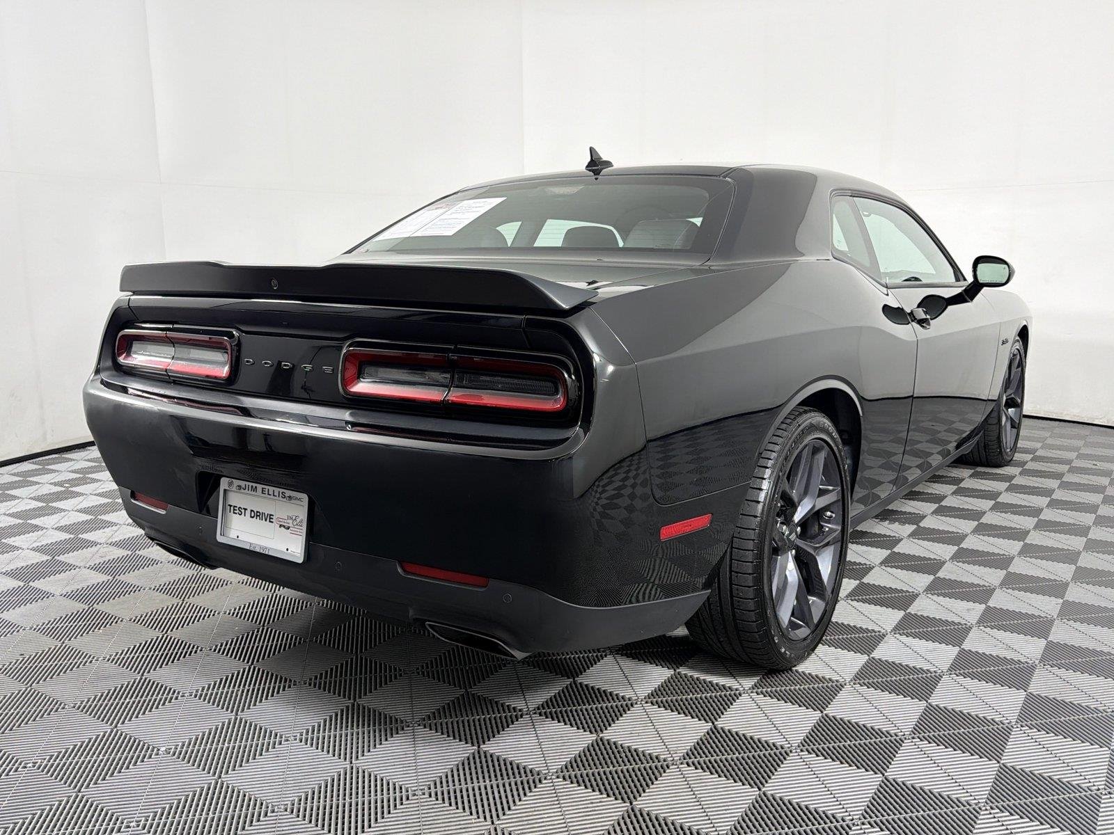 Used 2023 Pitch Black Clearcoat Dodge R/T image 6